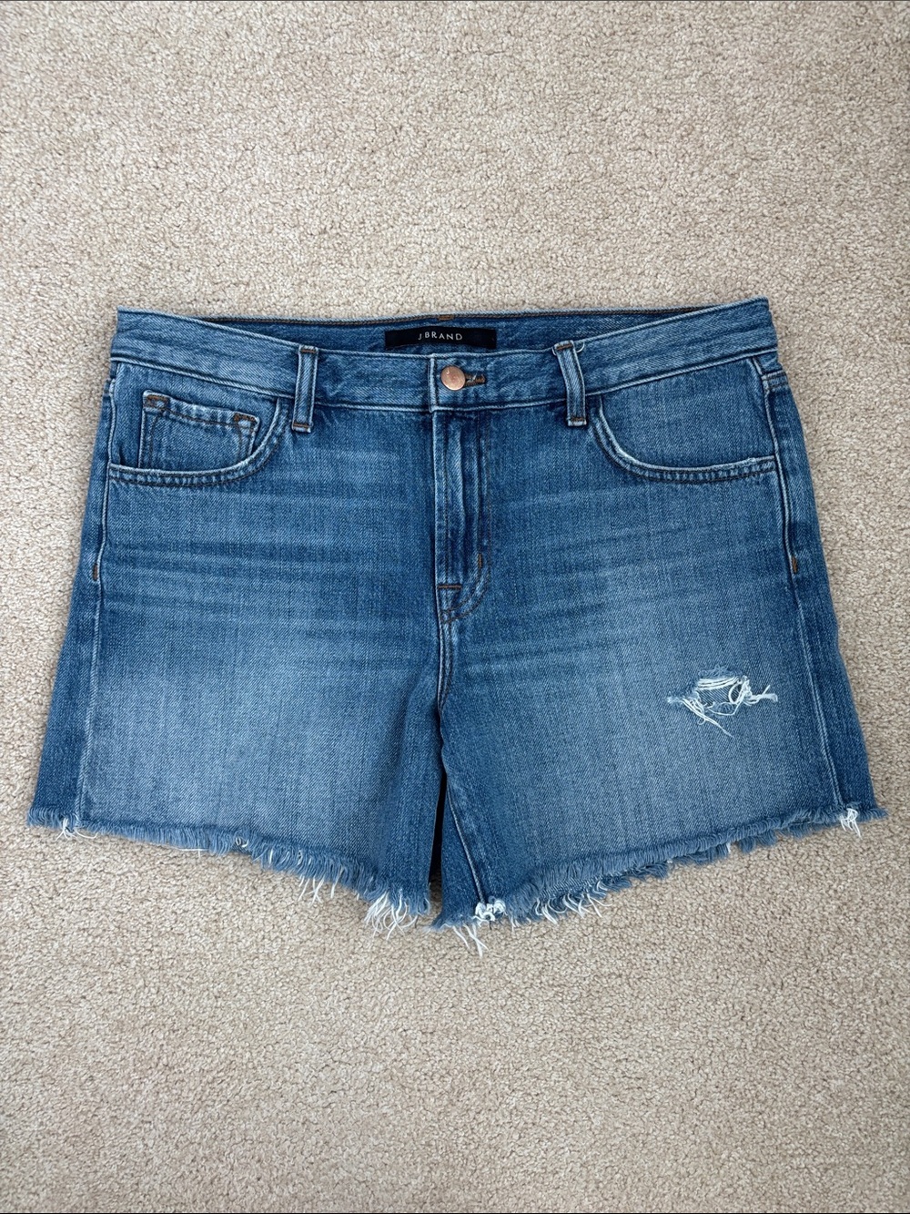 J Brand Johnny Mid-Rise Boy Fit Shorts Broken Heart Style #JB001119, size 29